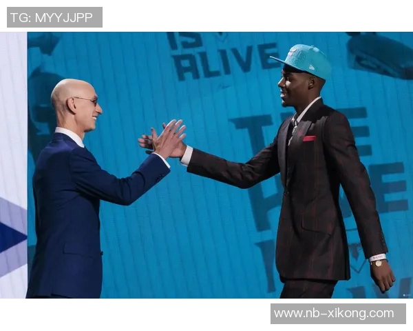 训练营首日布兰登米勒分享夏日快乐与队友共拼搏的心路历程