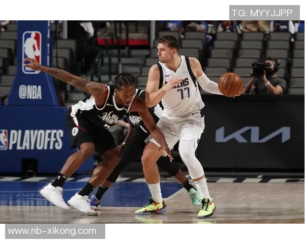 东契奇见追梦三不沾激动呐喊绝对不可能引发全场热议 东契奇见追梦三不沾激动呐喊绝对不可能引发全场热议